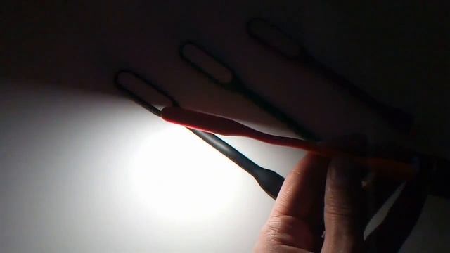 Фонарь USB на гибкой ножке (цвет случайный) смотреть онлайн