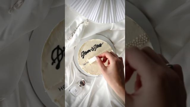 Заходи по ссылке в профиле и смотри свадебные платья! #свадебныйсалон смотреть онлайн