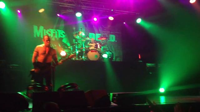 the Misfits Arena Moscow - Saturday Night + Die Die My Darling 21.02.2014 [LIVE] смотреть онлайн