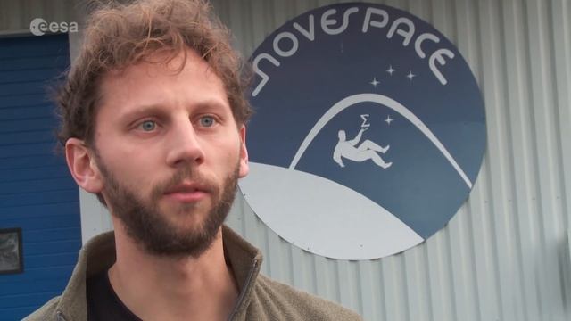 'Zero-G' science смотреть онлайн