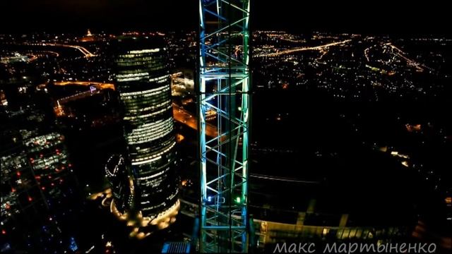 Ночная Москва.Вид с высоты башенного крана.Смотреть в HD качестве смотреть онлайн