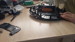 Midia VCR 16 Ремонт и обслуживания робота пылесоса.