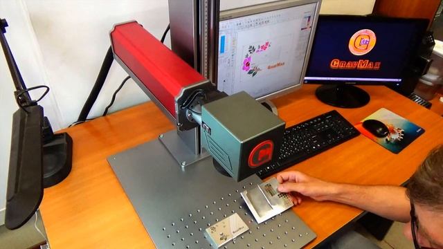 Цветная лазерная гравировка на сувенирах, визитницах из металла смотреть онлайн