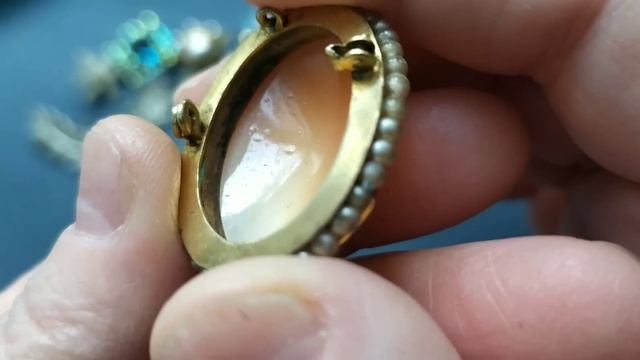 185. Распаковка лота с винтажным ломом. Тигр ? смотреть онлайн