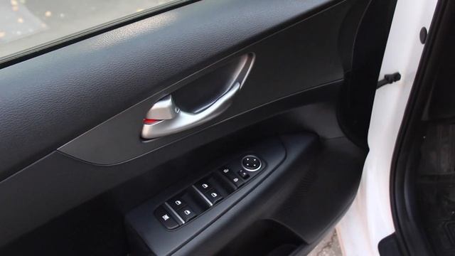 KIA CERATO С ПРОБЕГОМ за 1 МИЛЛИОН РУБЛЕЙ! Все недостатки и достоинства.