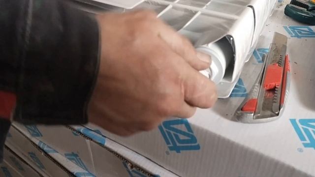 Подготавливаем биметаллический радиатор к установке!