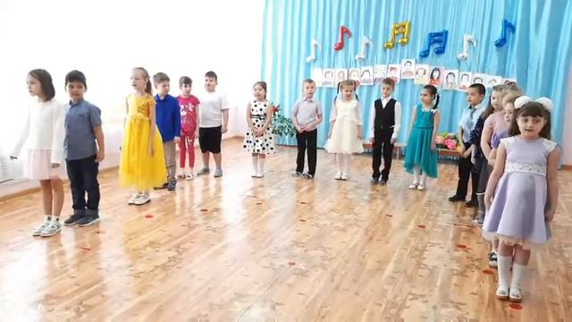 Поздравление в женский день смотреть онлайн