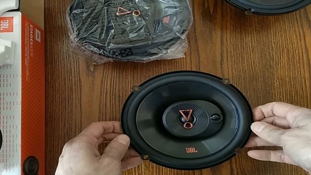 Автоакустика JBL Stage3 637CF - распаковка и прослушивание динамиков смотреть онлайн