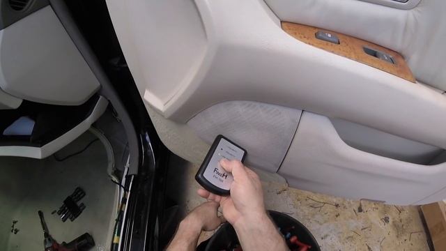 How to Bypass your cars factory amplifier смотреть онлайн