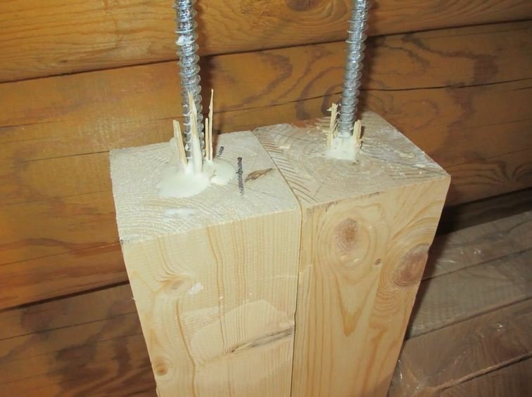 Как закрепить опорный столб лестницы смотреть онлайн