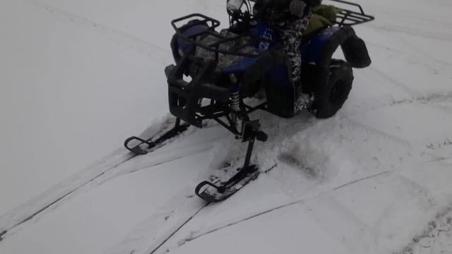 лыжи на детском квадроцикле Yakota 7.mp4 смотреть онлайн
