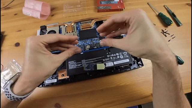 Апгрейд ноутбука MSI Katana GF72 11SC смотреть онлайн