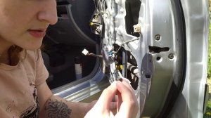 Kia Picanto 2007. Починка пружинки замка передней двери