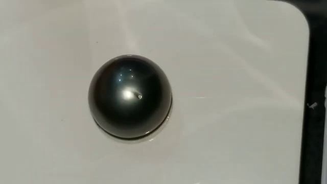 Черный жемчуг 11.82 mm Таити смотреть онлайн