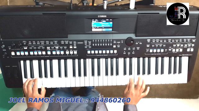 Yamaha Psr SX 600 FolkRock