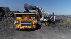 Белаз 220 тонн. Тест автосамосвала БелАЗ 75306