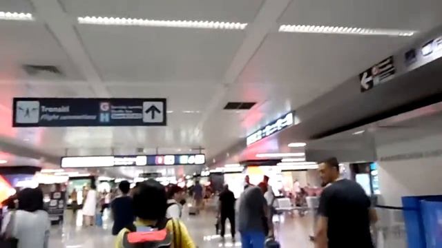 Aeroporto di Roma-Fiumicino смотреть онлайн