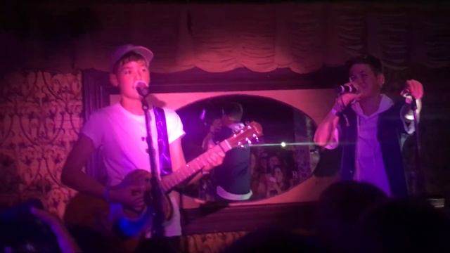 Max and Harvey Hollywood 2017 смотреть онлайн