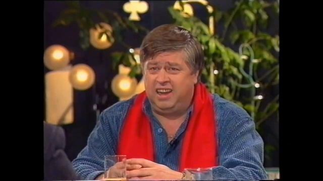 ПОПУРРИ ИЗ ЛЮБИМЫХ СОВЕТСКИХ ПЕСЕН... смотреть онлайн