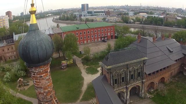 Съемка с воздуха: Крутицкое подворье смотреть онлайн