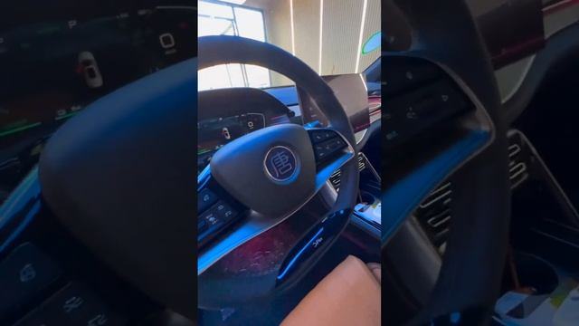 BYD Tang круче Geely Monjaro и лучше Toyota Harrier? Сравнение. Обзор смотреть онлайн