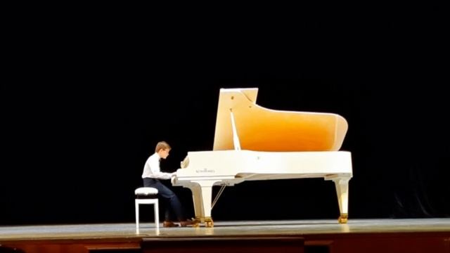 А. Серов, Вариации "Я встретил Вас...", исполняет Артём Башмаков, г. Саранск смотреть онлайн