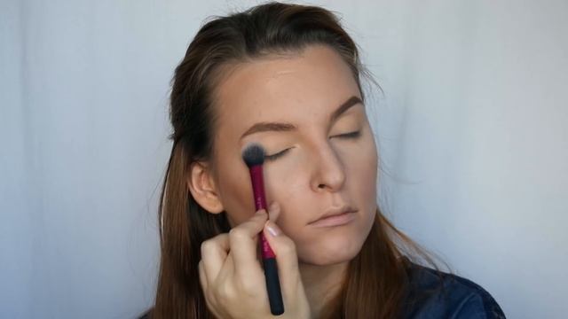 ? Золотисто-персиковый макияж на выпускной? смотреть онлайн