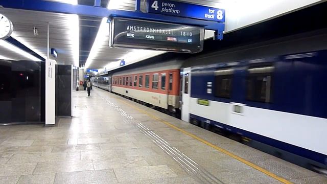 EN 446 "JAN KIEPURA" Moskwa / Mińsk / Warszawa Wschodnia - Basel / Amsterdam смотреть онлайн