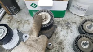 Митсубиши outlander xl. Меняем навесной ремень, натяжитель ремня и промежуточные ролики. Заметки.