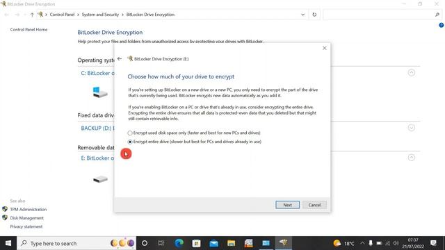 HOW TO PUT A PASSWORD ON A FLASH DISK || No additional software is required. смотреть онлайн