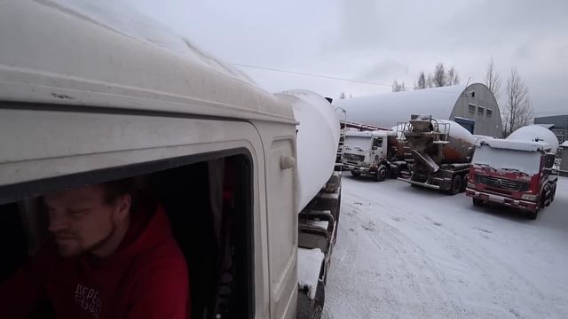 ПЕРВАЯ РАБОТА В 2023 смотреть онлайн