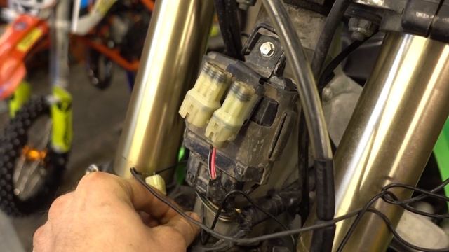 Самодиагностика Kawasaki при помощи лампочки) смотреть онлайн
