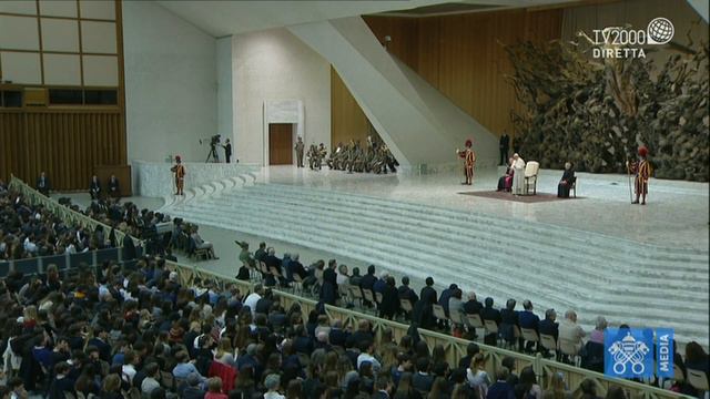 Papa Francesco, udienza agli studenti del Liceo Visconti di Roma смотреть онлайн
