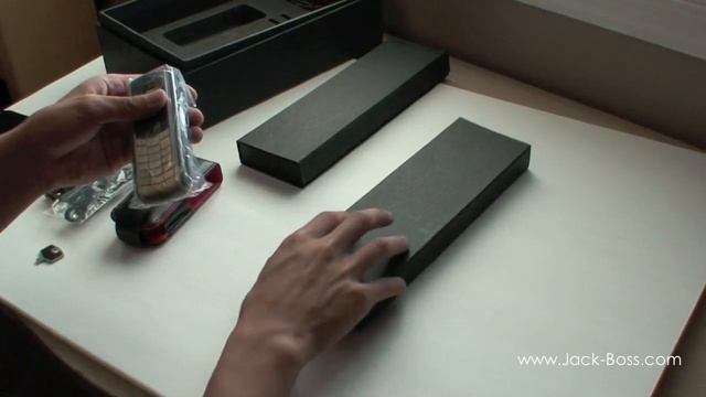 Nokia red Vertu Ascent ferrari 1947 - Unboxing [HD] смотреть онлайн