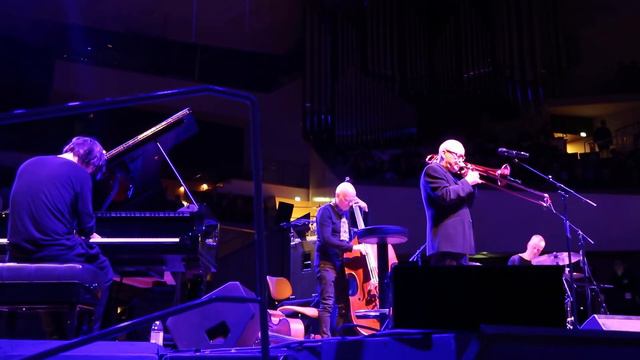 Nils Landgren / 4 Wheel Drive - Silent Way (Live 2019) смотреть онлайн