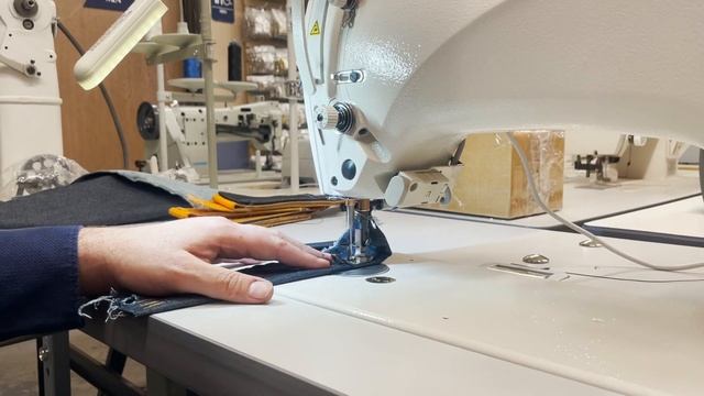 Product Showcase-JUKI DLN-9010A-SH Lockstitch Sewing Machine- Goldstartool.com-800-868-4419 смотреть онлайн
