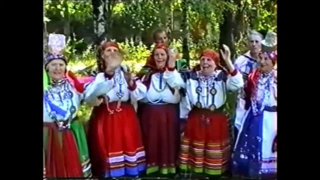 Белгородская обл., Новооскольский р-н, с. Боровое. Песня "Да в нас по мосту, мосточку". ? г. смотреть онлайн