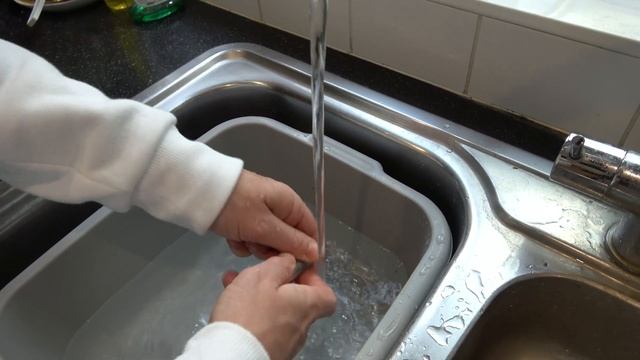 Fully Cleaning Delonghi Magnifica S Coffee Machine Maker - How to clean and maintain смотреть онлайн