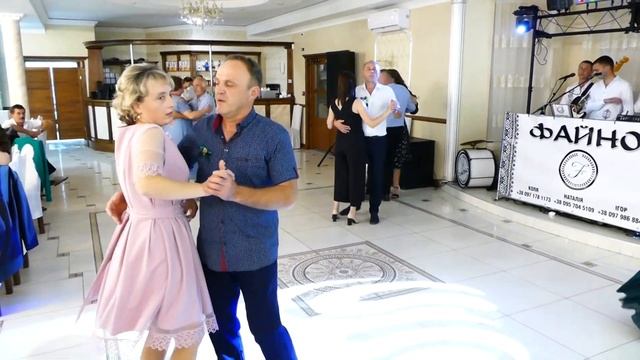 ДЕ СМЕРІЧКИ Й ШУМ ВІТРІВ - ВЕСІЛЬНИЙ ВАЛЬС. ГУРТ ФЙНО. ФОРТУНА - ВЕРХНІЙ СТРУТИНЬ 2021 смотреть онлайн