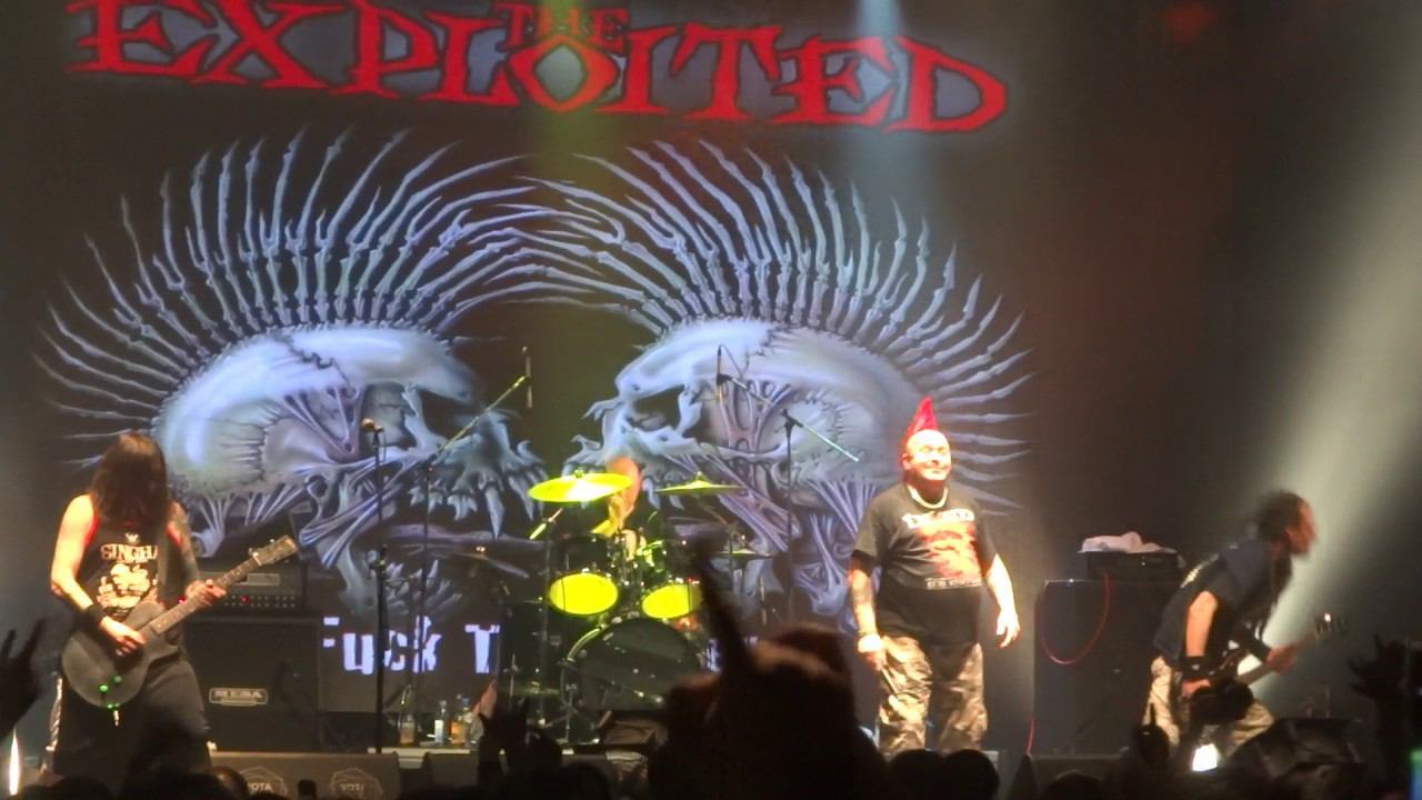 The Exploited – Never Sell Out (Moscow 2017) смотреть онлайн