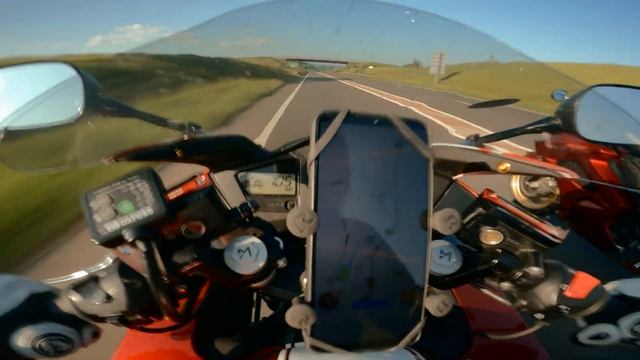 This Video will Make You Buy a VFR 800 смотреть онлайн