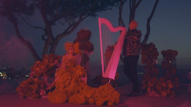 SIRUSHO - Ինձանից Ավել/Un Millon De Flores Ft. Victor Espinola