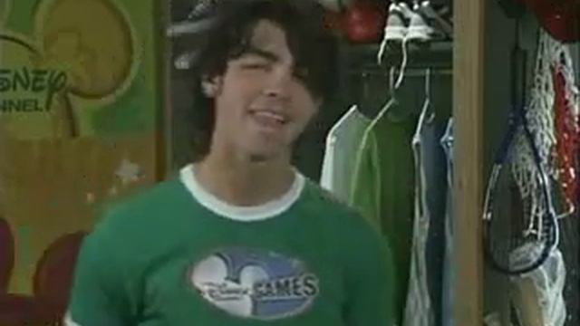 Disney Channel Games Boopers смотреть онлайн