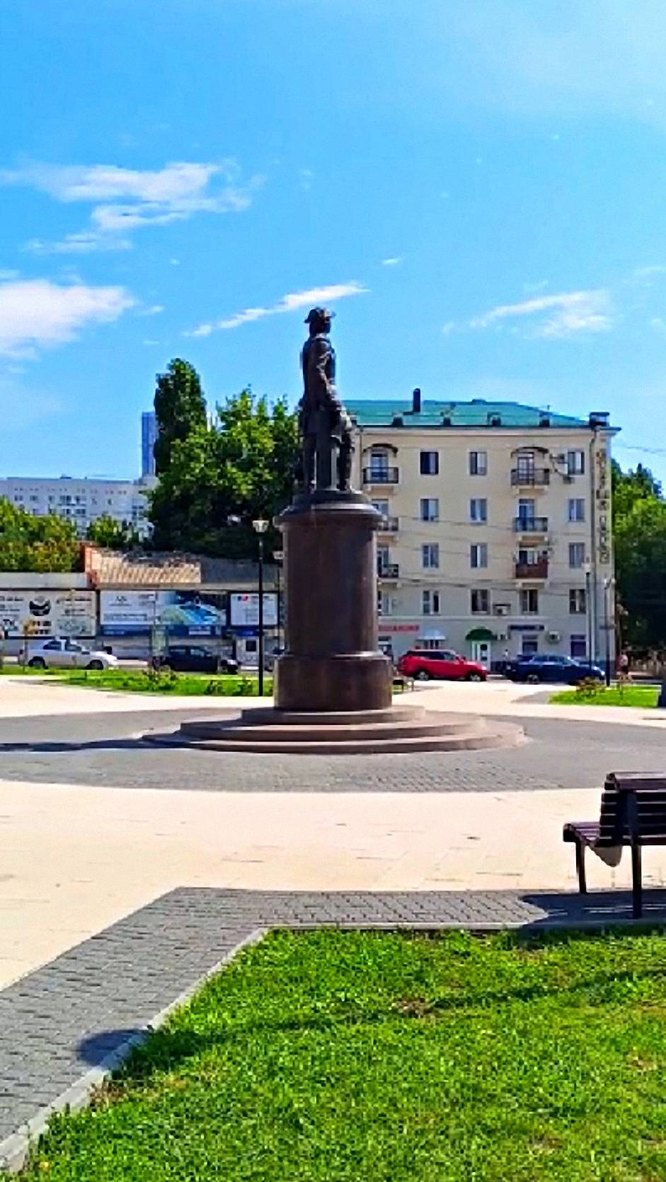 Саратов. Недалеко от набережной смотреть онлайн