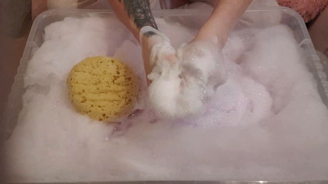 ASMR🌌💜Lavender Fabuloso💜on Soft Spobgebob + 2 US🇺🇸Round Bath Sponges🧽✨ SPONGE SQUEEZING смотреть онлайн