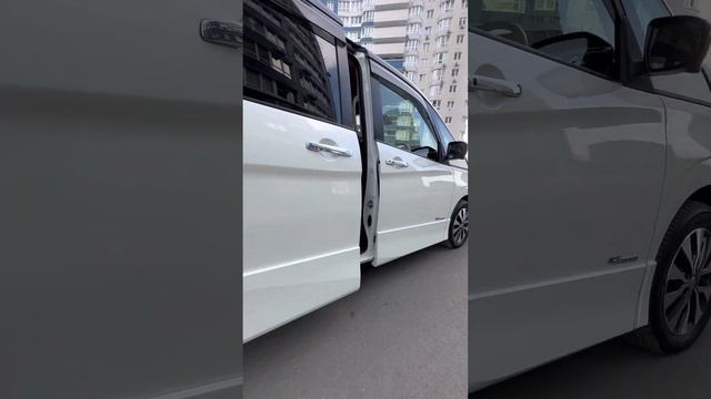 NISSAN SERENA 2018 год смотреть онлайн