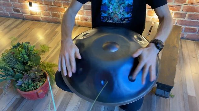 Как звучит Ханг? Слушать игру на Хэндпан ДО ДИЕЗ КЕЛЬТИК МИНОР, от мастерской "BODHI" смотреть онлайн