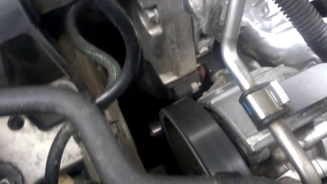 Рено Логан 1.6 Шум на холодном двигателе смотреть онлайн