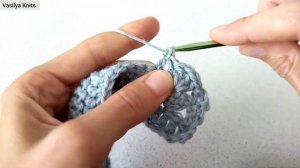 Следки крючком для начинающих. Тапочки крючком мастер класс. Easy crochet slipper socks
