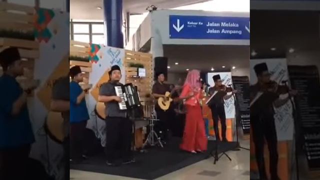 almuzika Bands ' Arts On The Move ' at Masjid Jamek Kuala Lumpur ( Chinese Song ) смотреть онлайн